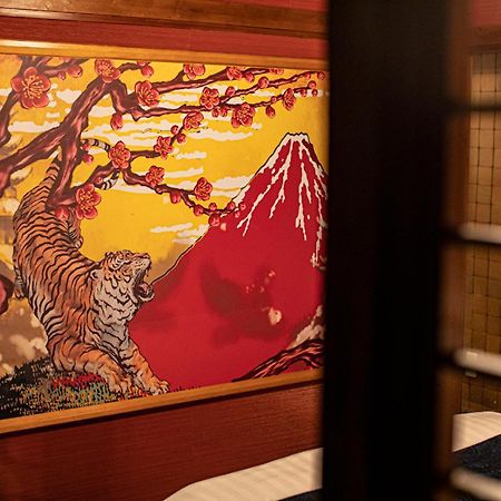 Namba Alpha (Adults Only) Hotel Osaka Bagian luar foto