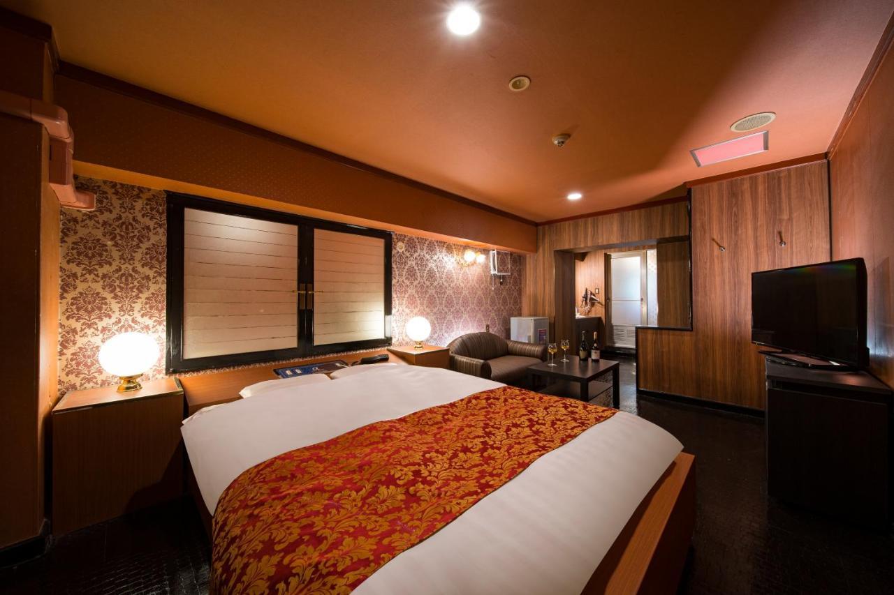 Namba Alpha (Adults Only) Hotel Osaka Bagian luar foto
