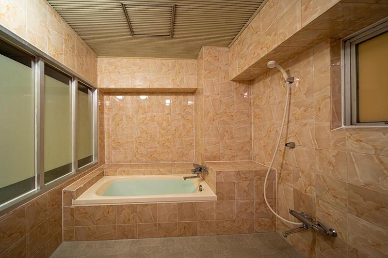 Namba Alpha (Adults Only) Hotel Osaka Bagian luar foto